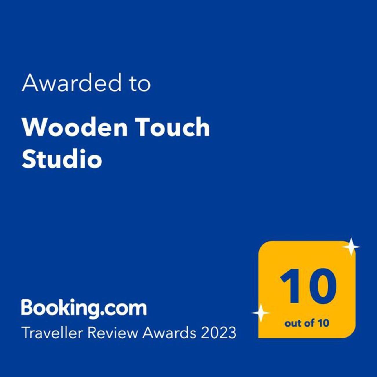 Wooden Touch Studio Брашов Экстерьер фото