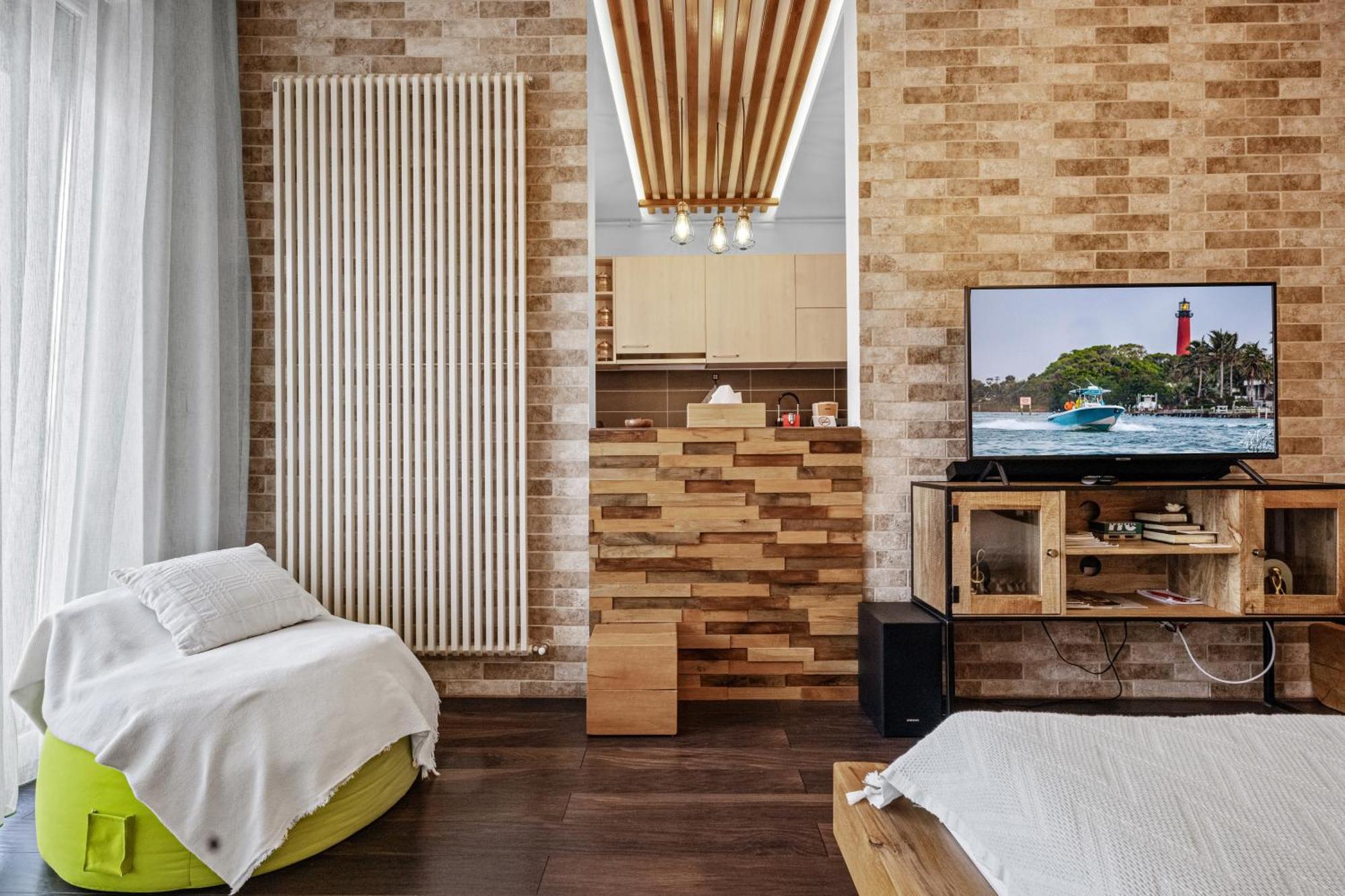 Wooden Touch Studio Брашов Экстерьер фото
